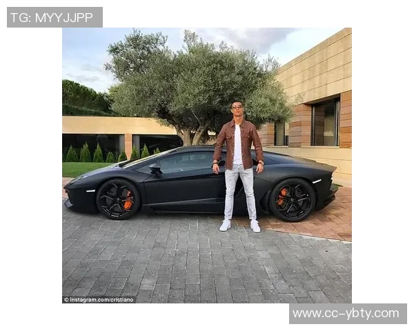 迷你罗社交媒体发布265万兰博基尼照片实为球迷账号非官方认证 迷你罗社交媒体发布265万兰博基尼照片实为球迷账号非官方认证