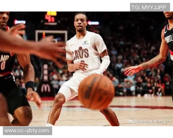 米切尔半场表现亮眼仅用16分钟砍下14分4助攻3抢断展现实力